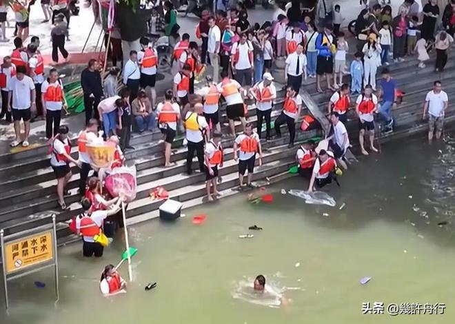 龙舟翻2条翻船原因离谱这下要被嘲笑了麻将胡了app猎德村的船翻了！3条新(图9)