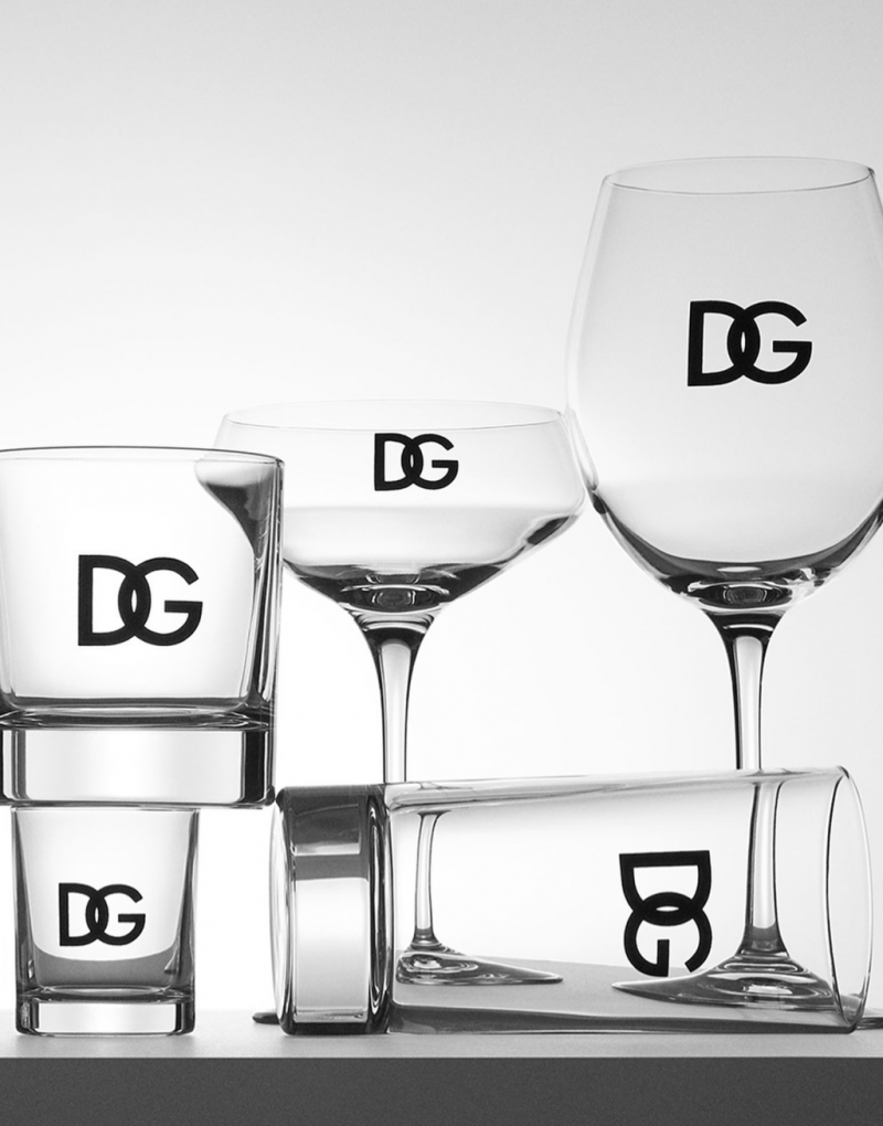 ——DG打造实用又时尚的餐桌配饰麻将胡了试玩杜嘉班纳进军餐桌